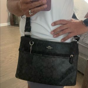 Coach adjustable crossbody purse